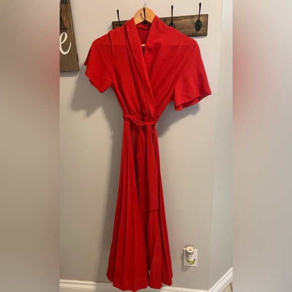 Vintage Made in Italy Red Pleated Maxi Dress Wrap V-Neck Wide Sleeves Tie Waist - Picture 3 of 7
